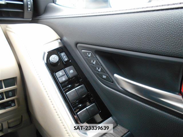 Toyota LAND CRUISER 2026-05 7795440-19