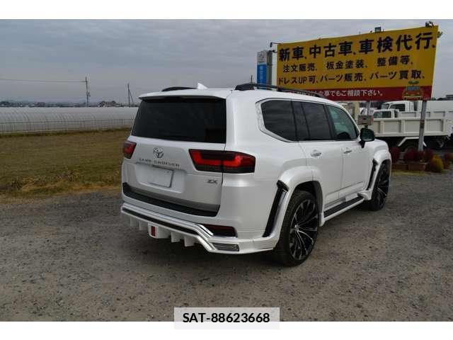 Toyota LAND CRUISER 2023-06 7796525-19