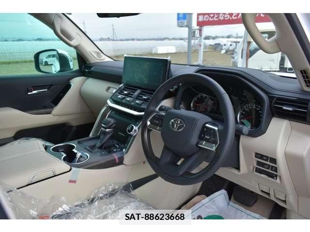 Toyota LAND CRUISER 2023-06 7796525-2