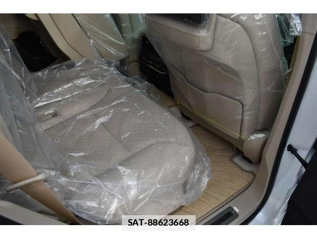 Toyota LAND CRUISER 2023-06 7796525-6