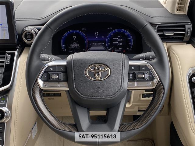 Toyota LAND CRUISER 2025-09 7802142-3