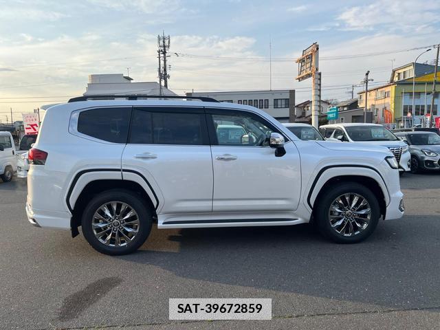 Toyota LAND CRUISER 2025-07 7805853-5