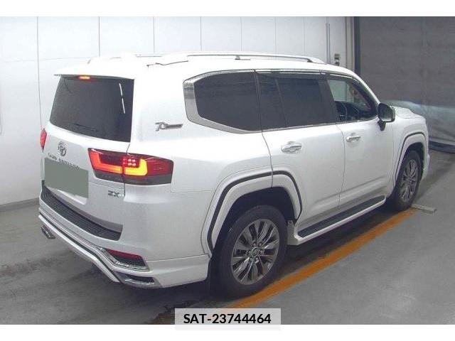 Toyota LAND CRUISER 2023-05 7810475-1