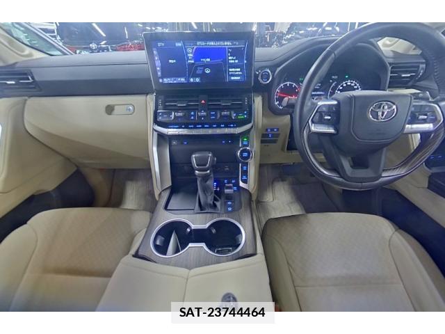 Toyota LAND CRUISER 2023-05 7810475-2