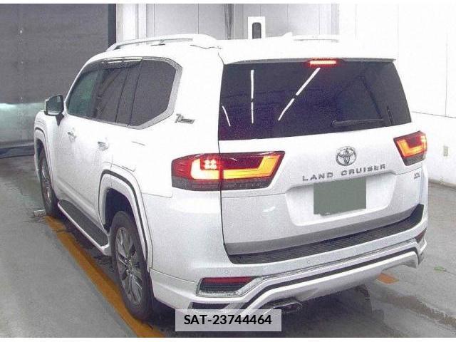 Toyota LAND CRUISER 2023-05 7810475-3