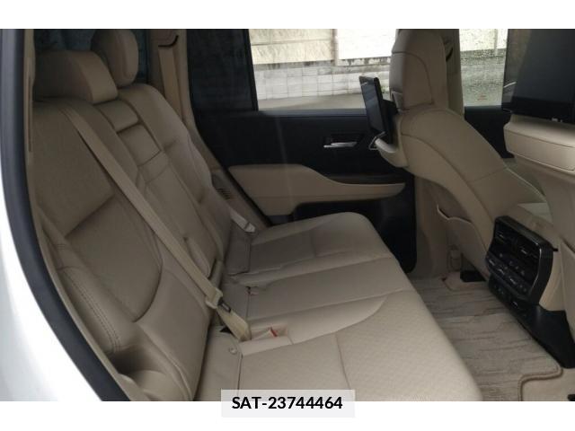 Toyota LAND CRUISER 2023-05 7810475-5