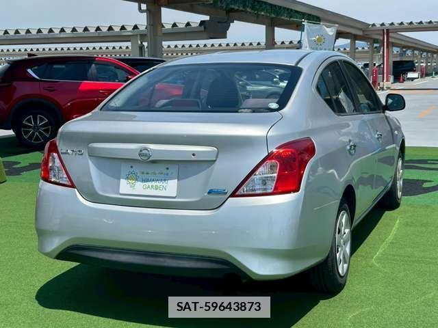 Nissan LATIO 2015-06 7805388-1