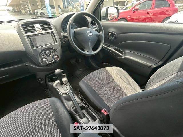 Nissan LATIO 2015-06 7805388-4
