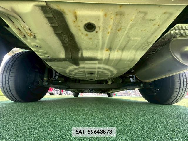 Nissan LATIO 2015-06 7805388-8