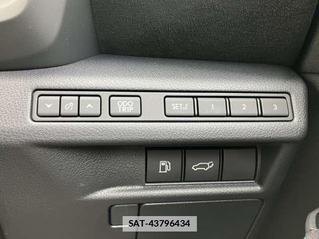 Lexus LBX 2024-12 7793675-3