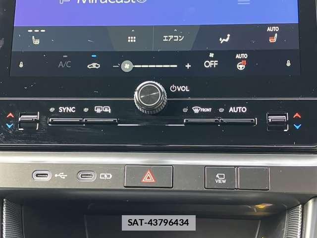 Lexus LBX 2024-12 7793675-5
