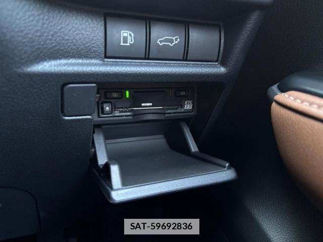 Lexus LBX 2024-08 7796221-11