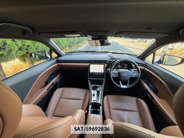 Lexus LBX 2024-08 7796221-5