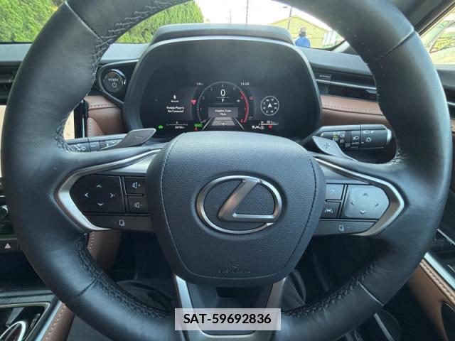 Lexus LBX 2024-08 7796221-6