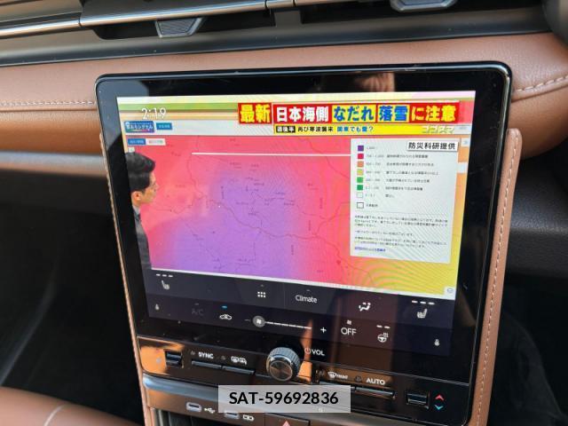 Lexus LBX 2024-08 7796221-7