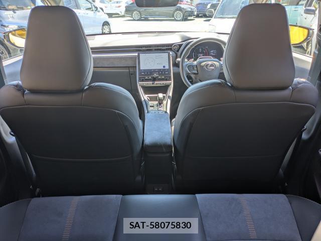 Lexus LBX 2024-02 7798701-19