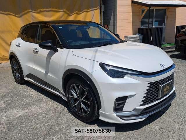 Lexus LBX 2024-02 7798701-3