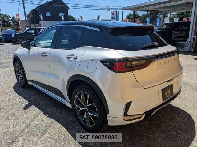 Lexus LBX 2024-02 7798701-7