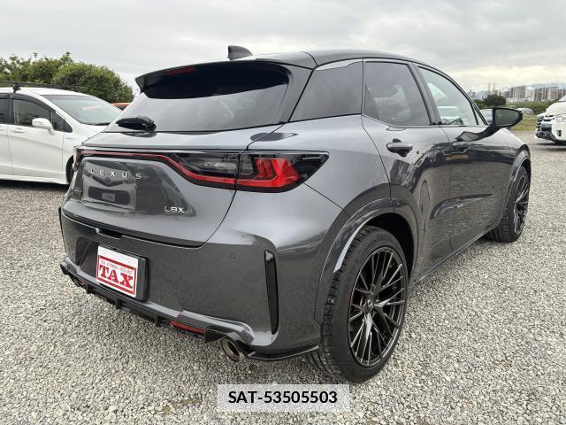 Lexus LBX 2025-04 7803205-1