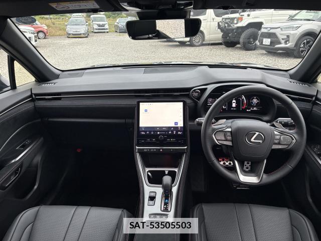 Lexus LBX 2025-04 7803205-2
