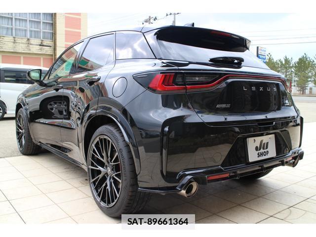 Lexus LBX 2025-04 7810677-17
