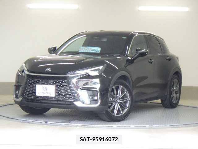 Lexus LBX 2024-09 7810885-0