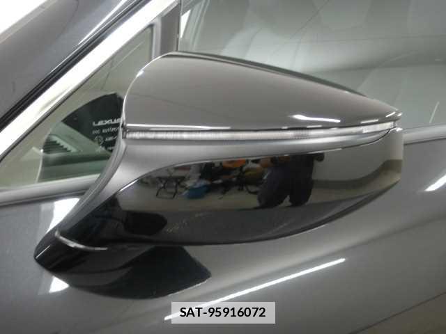 Lexus LBX 2024-09 7810885-15