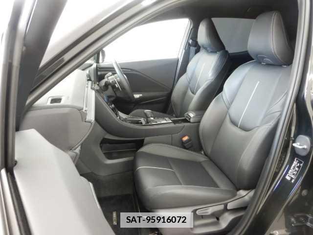 Lexus LBX 2024-09 7810885-16