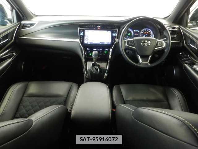 Lexus LBX 2024-09 7810885-2