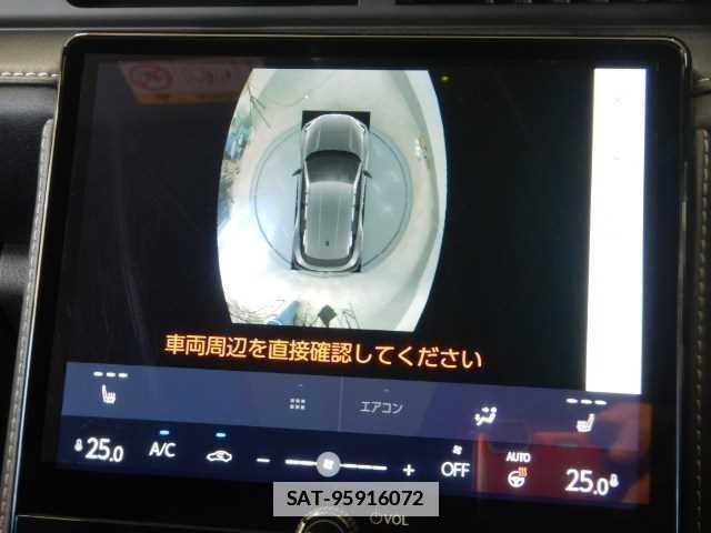 Lexus LBX 2024-09 7810885-4