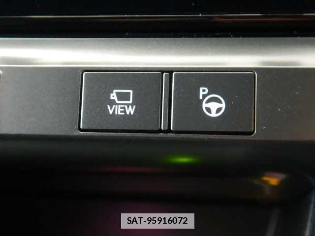 Lexus LBX 2024-09 7810885-9