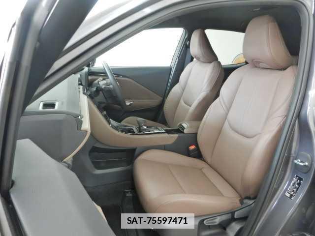 Lexus LBX 2024-12 7810905-16