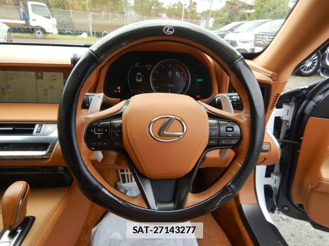 Lexus LC 2017-09 7800885-13