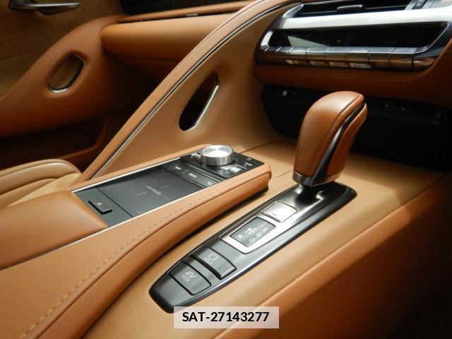 Lexus LC 2017-09 7800885-17