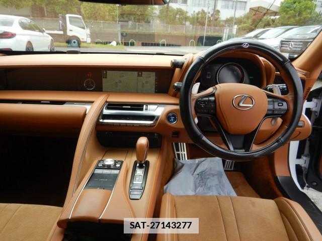 Lexus LC 2017-09 7800885-2