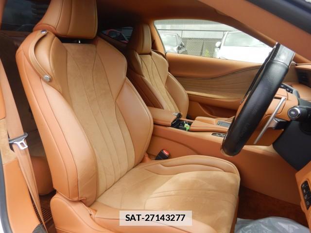 Lexus LC 2017-09 7800885-5