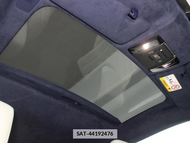 Lexus LC 2018-04 7802552-3