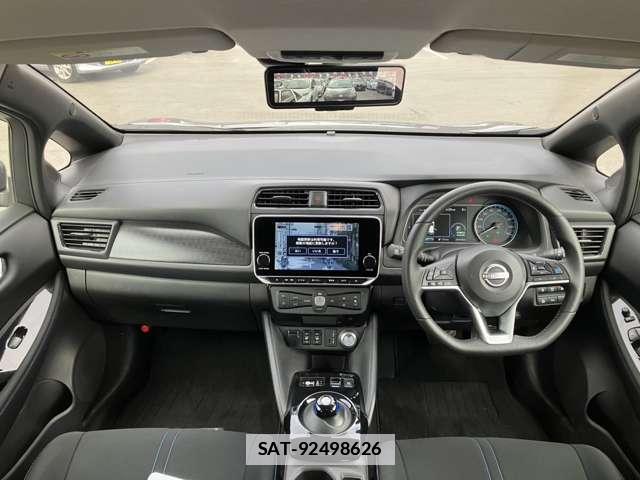 Nissan LEAF 2021-08 7793712-1