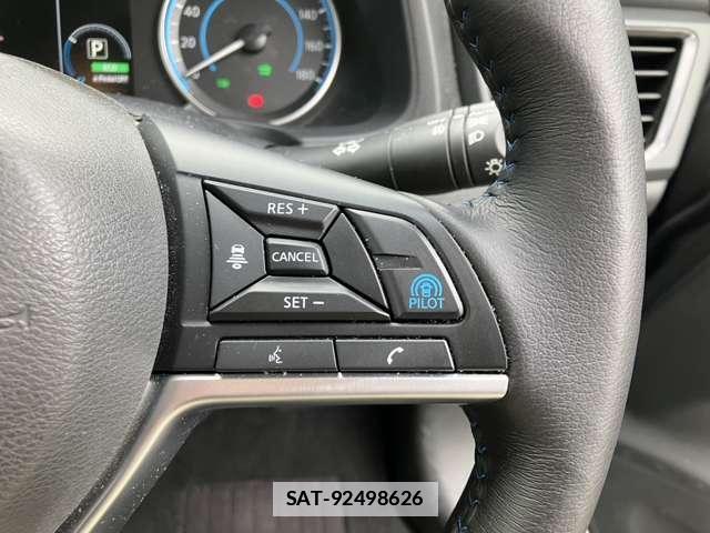 Nissan LEAF 2021-08 7793712-3