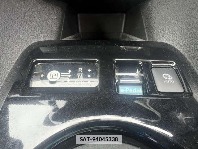 Nissan LEAF 2017-11 7793760-12