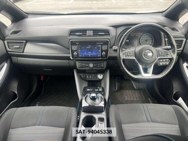 Nissan LEAF 2017-11 7793760-2