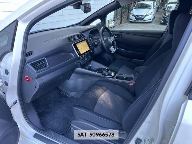 Nissan LEAF 2022-01 7800043-13