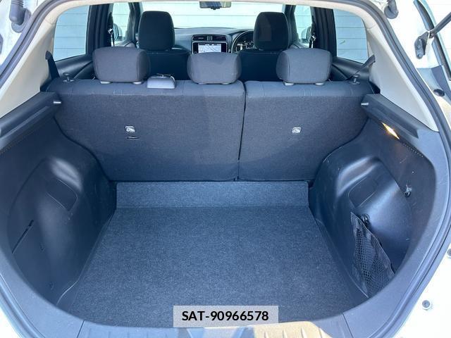 Nissan LEAF 2022-01 7800043-15