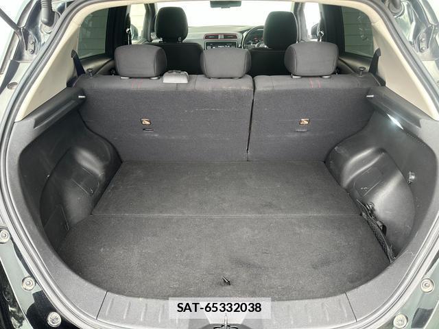 Nissan LEAF 2019-01 7800049-15