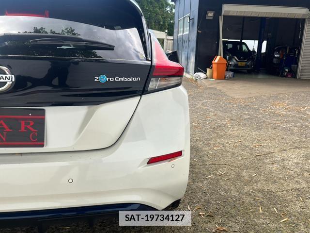 Nissan LEAF 2018-06 7800079-14