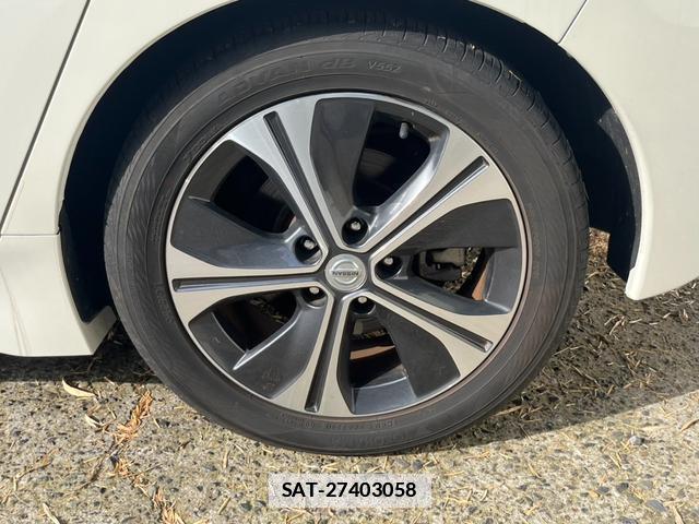 Nissan LEAF 2018-03 7800087-15