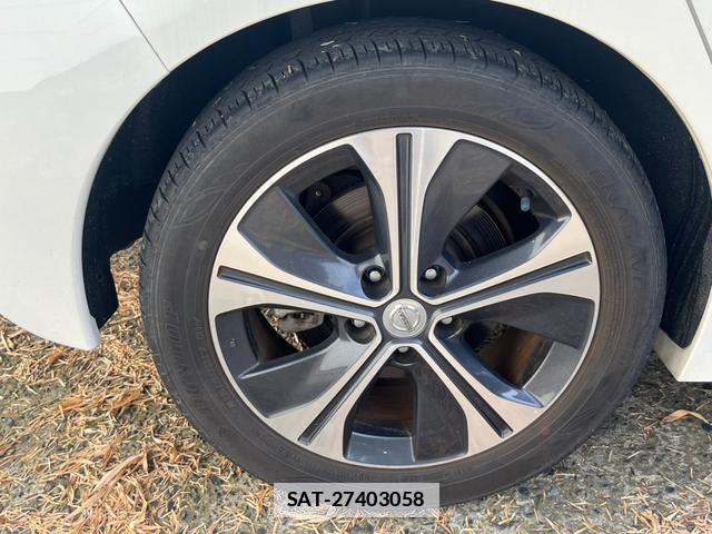 Nissan LEAF 2018-03 7800087-16