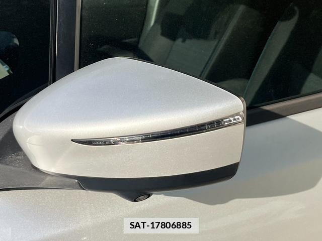 Nissan LEAF 2018-01 7800088-18