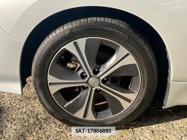 Nissan LEAF 2018-01 7800088-7