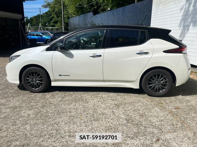 Nissan LEAF 2019-08 7800090-9